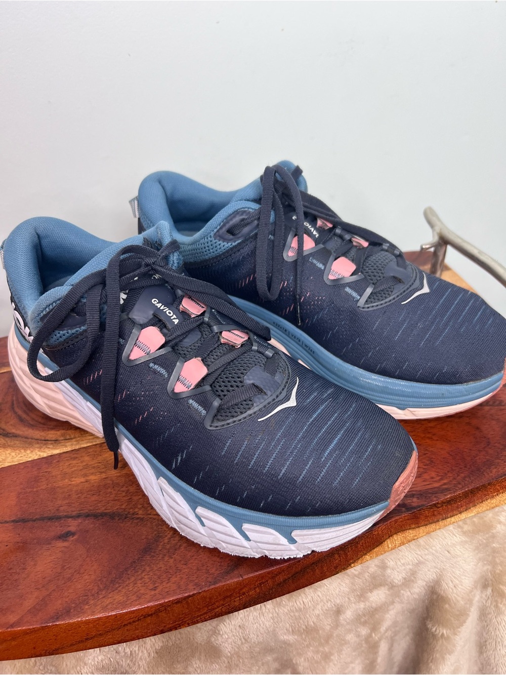 HOKA One One Gaviota 3 Ombre Blue Rosette Stability Running Shoes Women’s US 9B